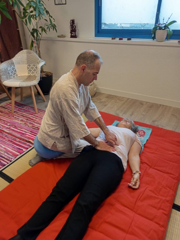 Les principes et bienfaits du Shiatsu, technique de soin japonaise